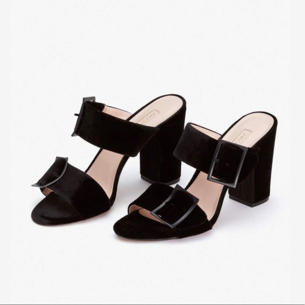 Ave  Les Filles Millie Black Velvet Sandals size10